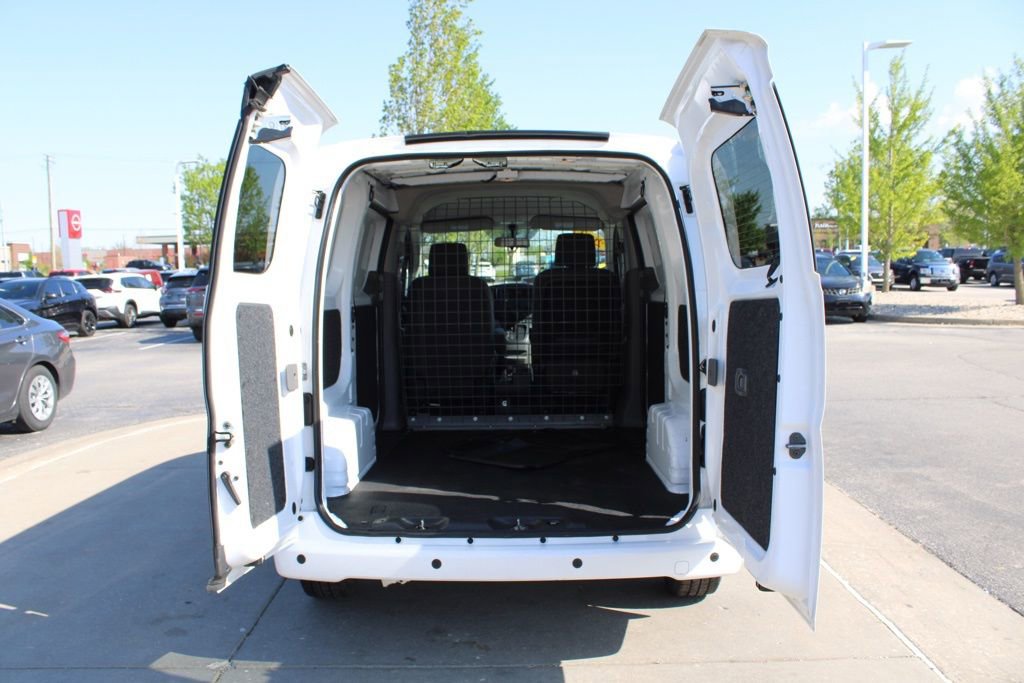 Used 2021 Nissan NV200 SV w/ Back Door Glass Package FWD image 9