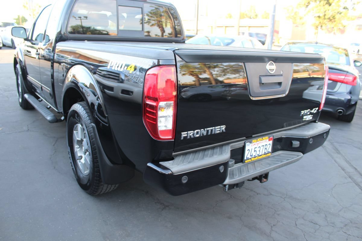 Used 2013 Nissan Frontier PRO-4X AWD/4WD image 16