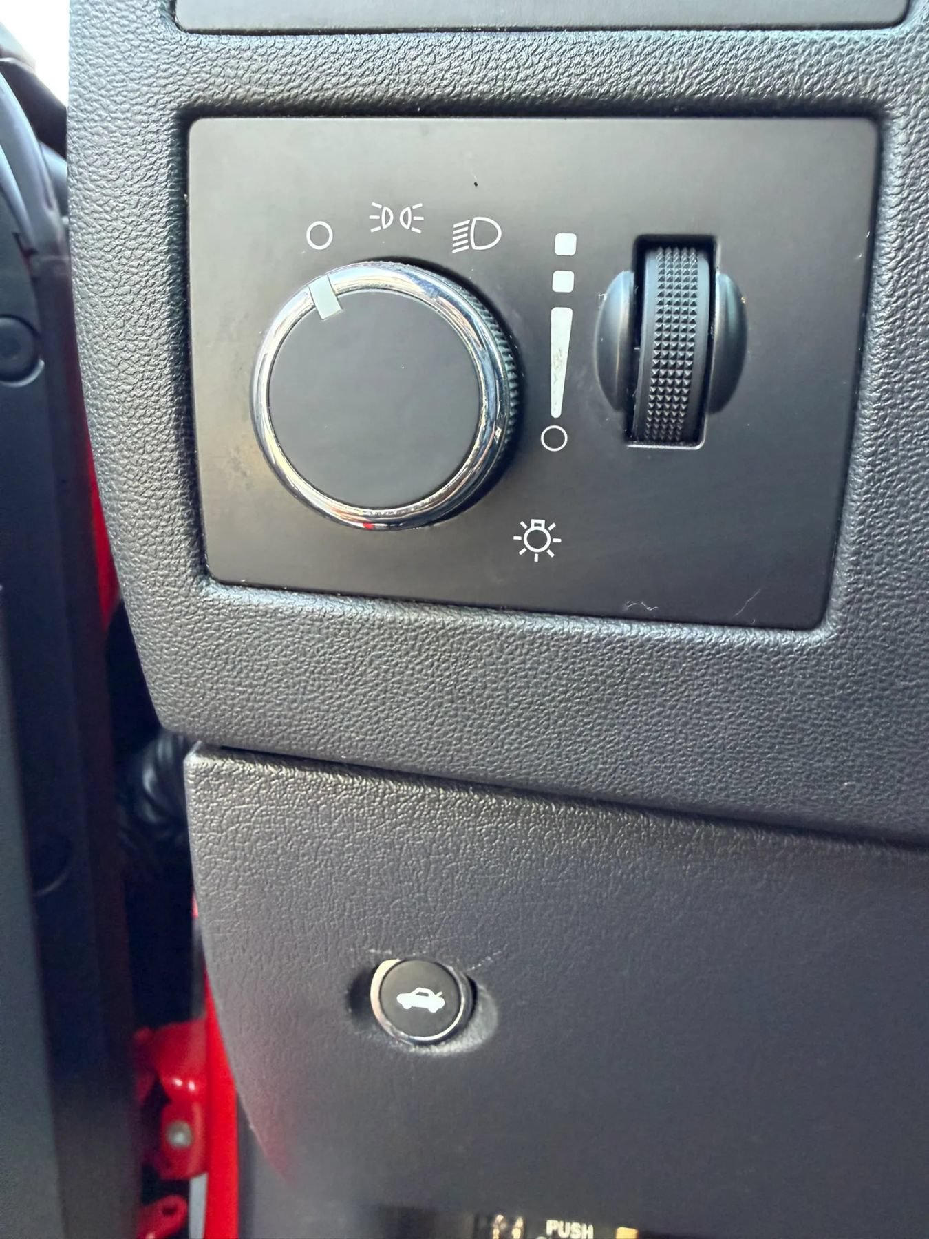 Used 2014 Dodge Challenger SXT w/ Sport Appearance Package RWD image 33