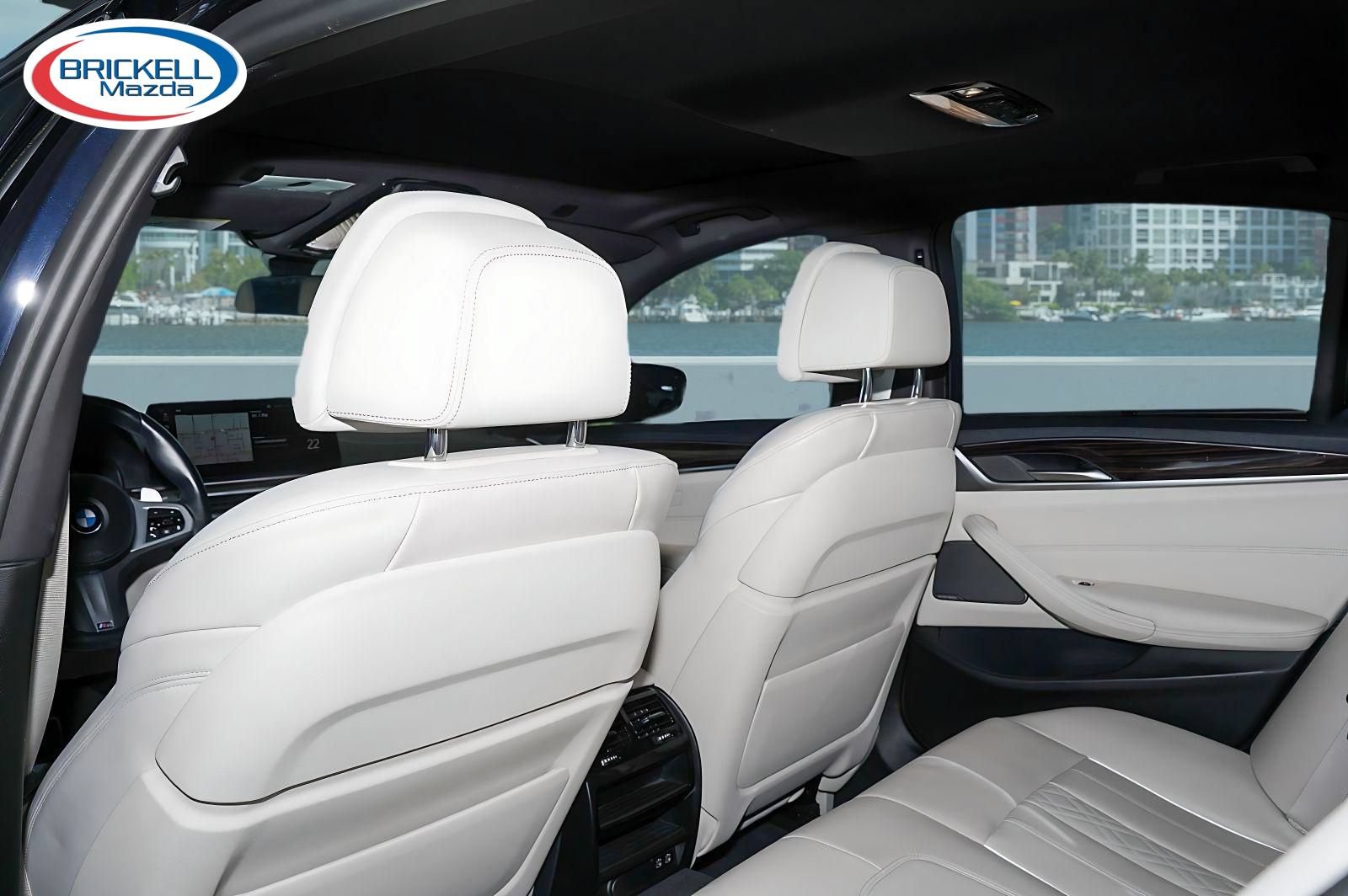 Used 2023 BMW 530i w/ Executive Package RWD image 20