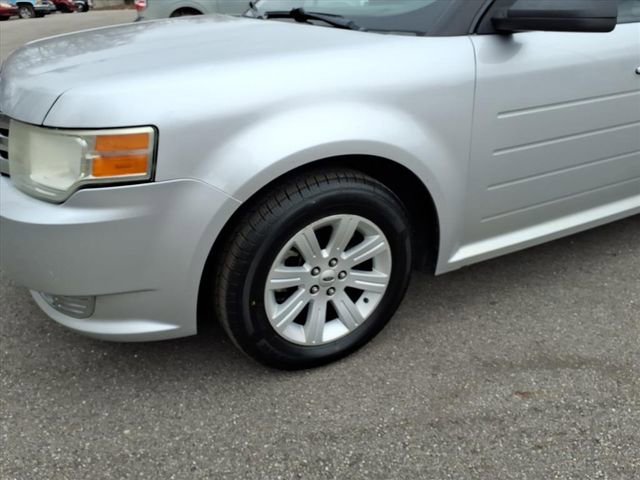 Used 2011 Ford Flex SE w/ Trailer Tow Pkg Class III FWD image 4