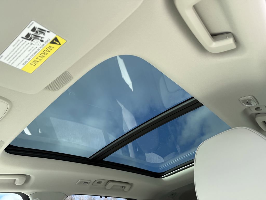 New 2026 Volvo XC90 B6 Ultra image 10