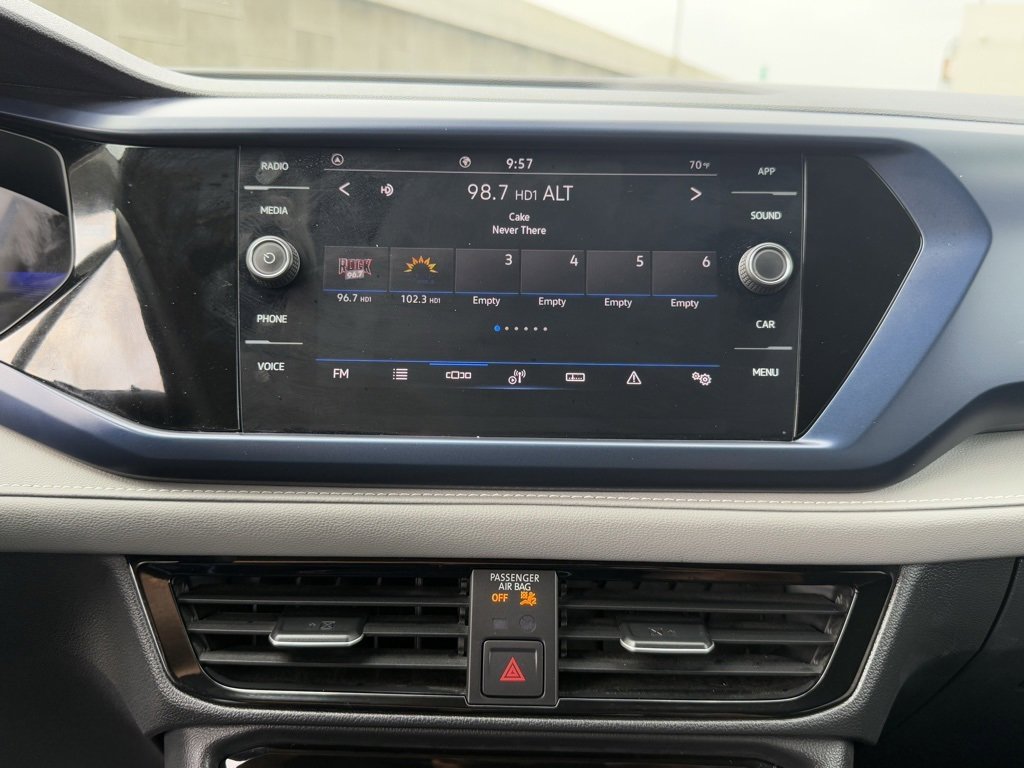 Used 2024 Volkswagen Taos SE image 18