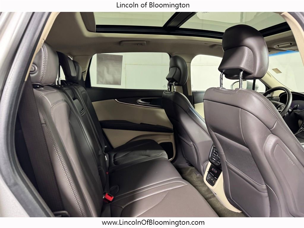 Used 2019 Lincoln Nautilus Reserve image 18