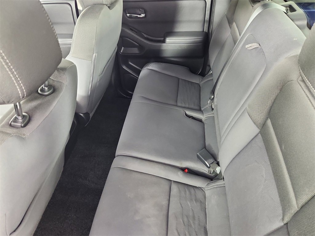 Used 2022 Nissan Frontier SV image 12