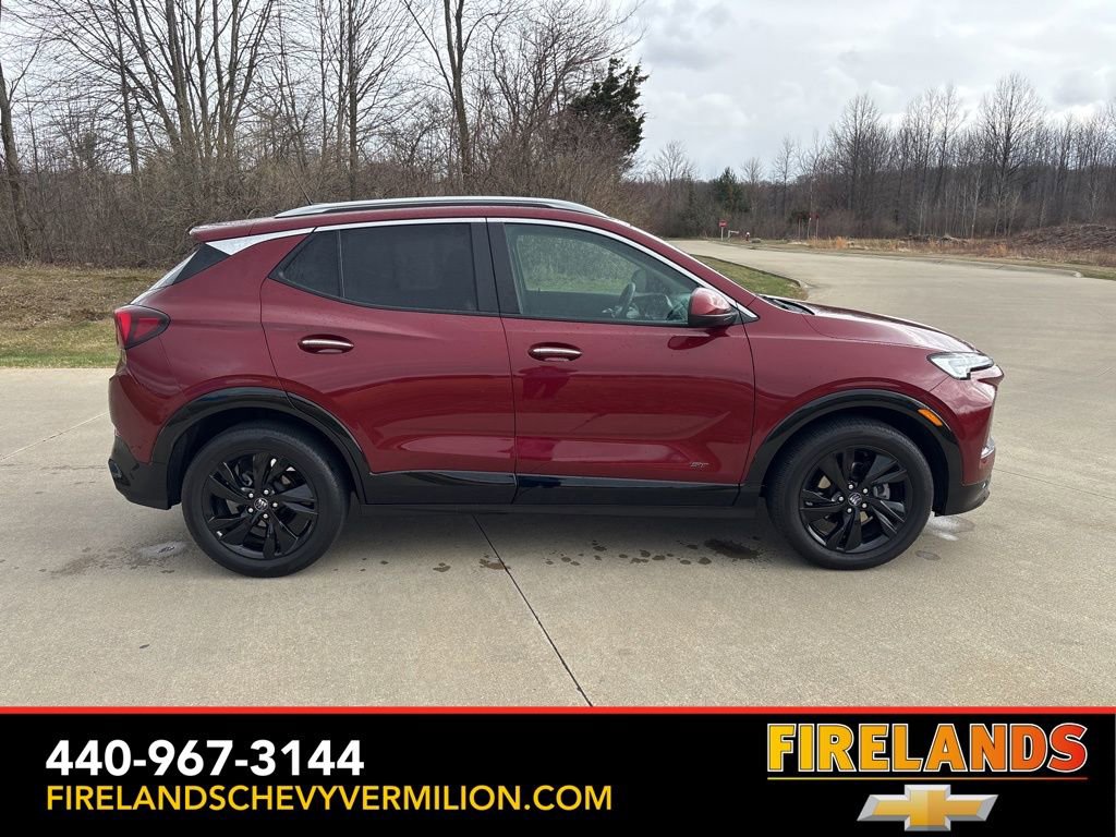 Used 2025 Buick Encore GX Sport Touring FWD image 10