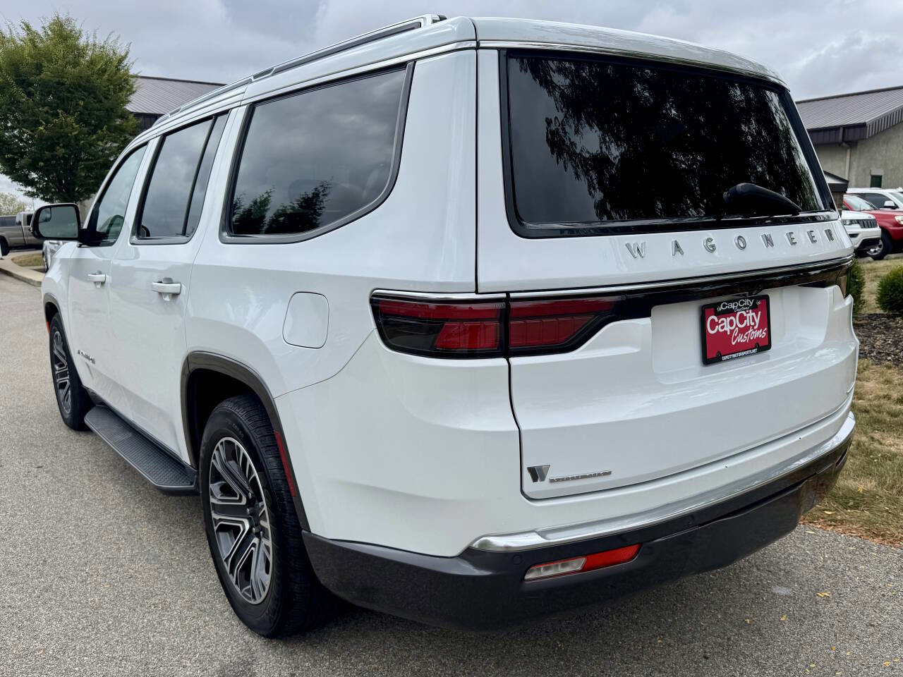 Used 2022 Jeep Wagoneer Series III image 8