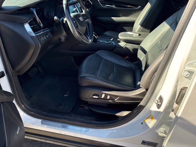 Used 2021 Cadillac XT6 Premium Luxury FWD image 12