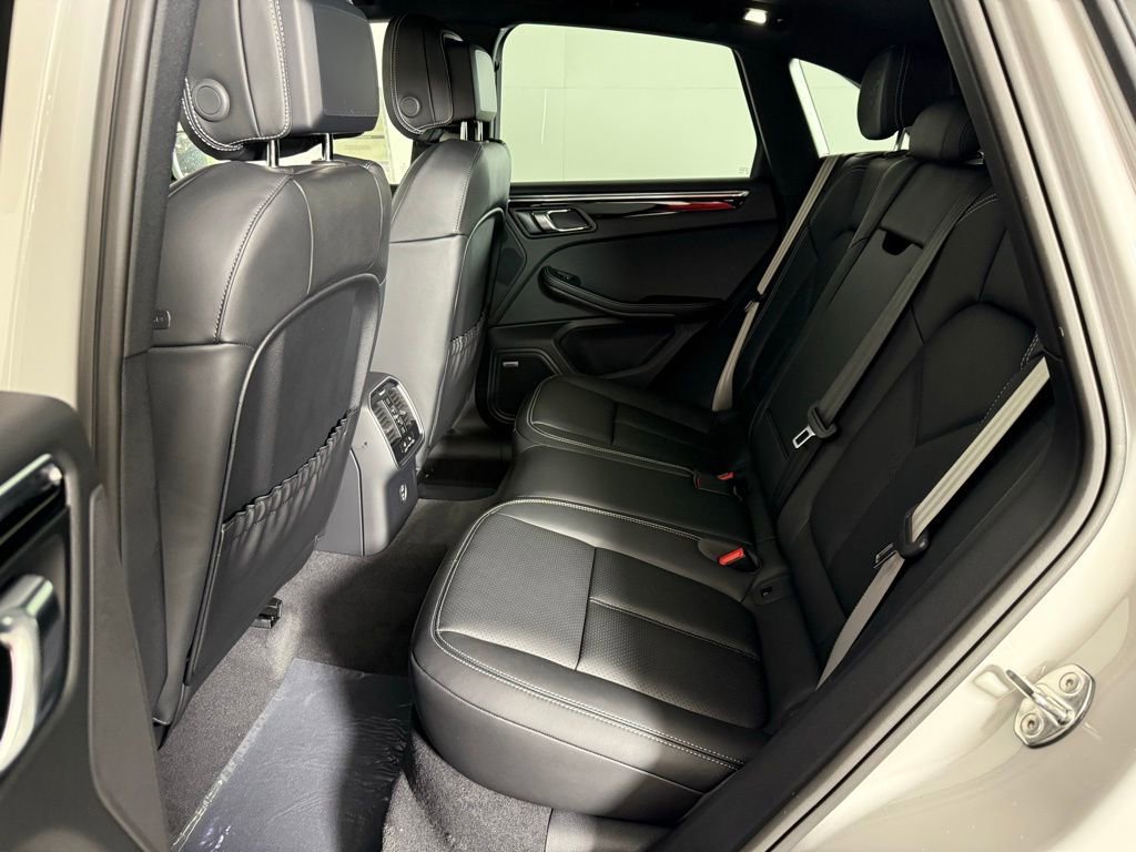 New 2025 Porsche Macan image 23