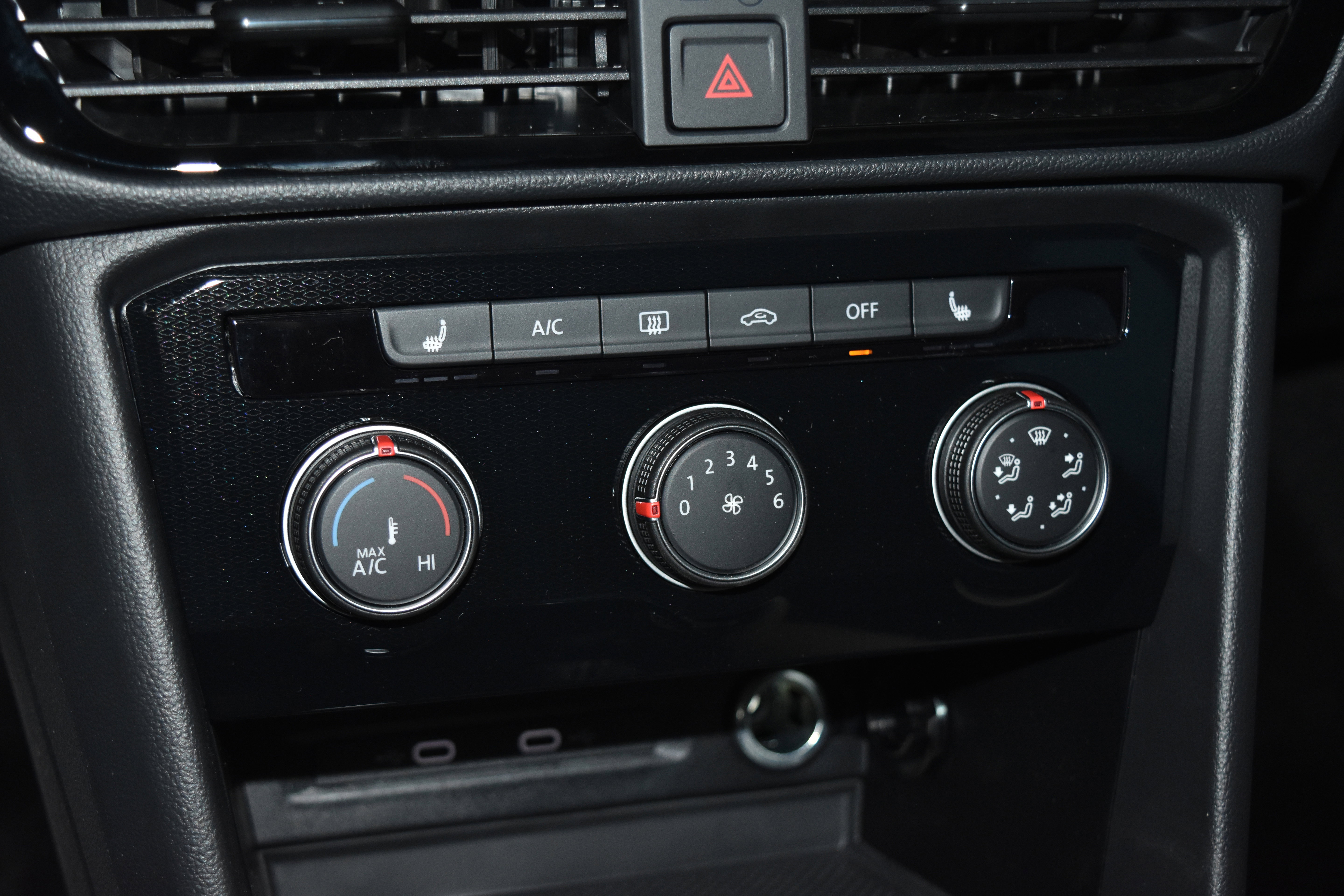 New 2026 Volkswagen Taos S image 10