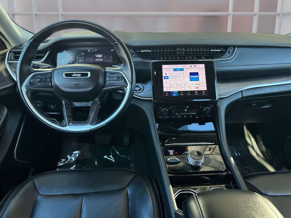 Used 2022 Jeep Grand Cherokee Limited AWD/4WD image 10