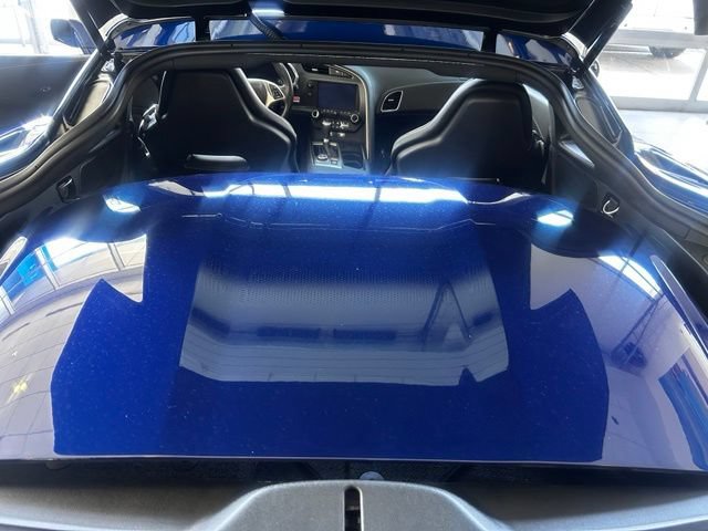 Used 2017 Chevrolet Corvette Stingray Coupe w/ 1LT RWD image 9