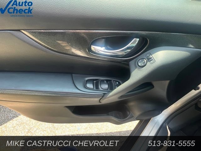 Used 2016 Nissan Rogue SL w/ SL Premium Package AWD/4WD image 8