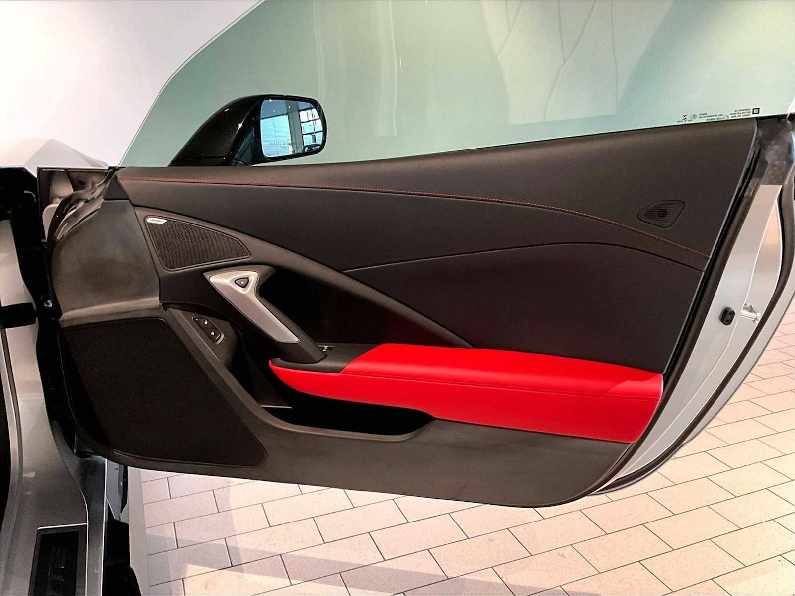 Used 2018 Chevrolet Corvette Grand Sport RWD image 27