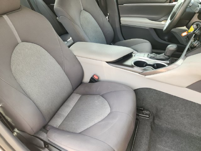 Used 2024 Toyota Camry LE FWD image 10
