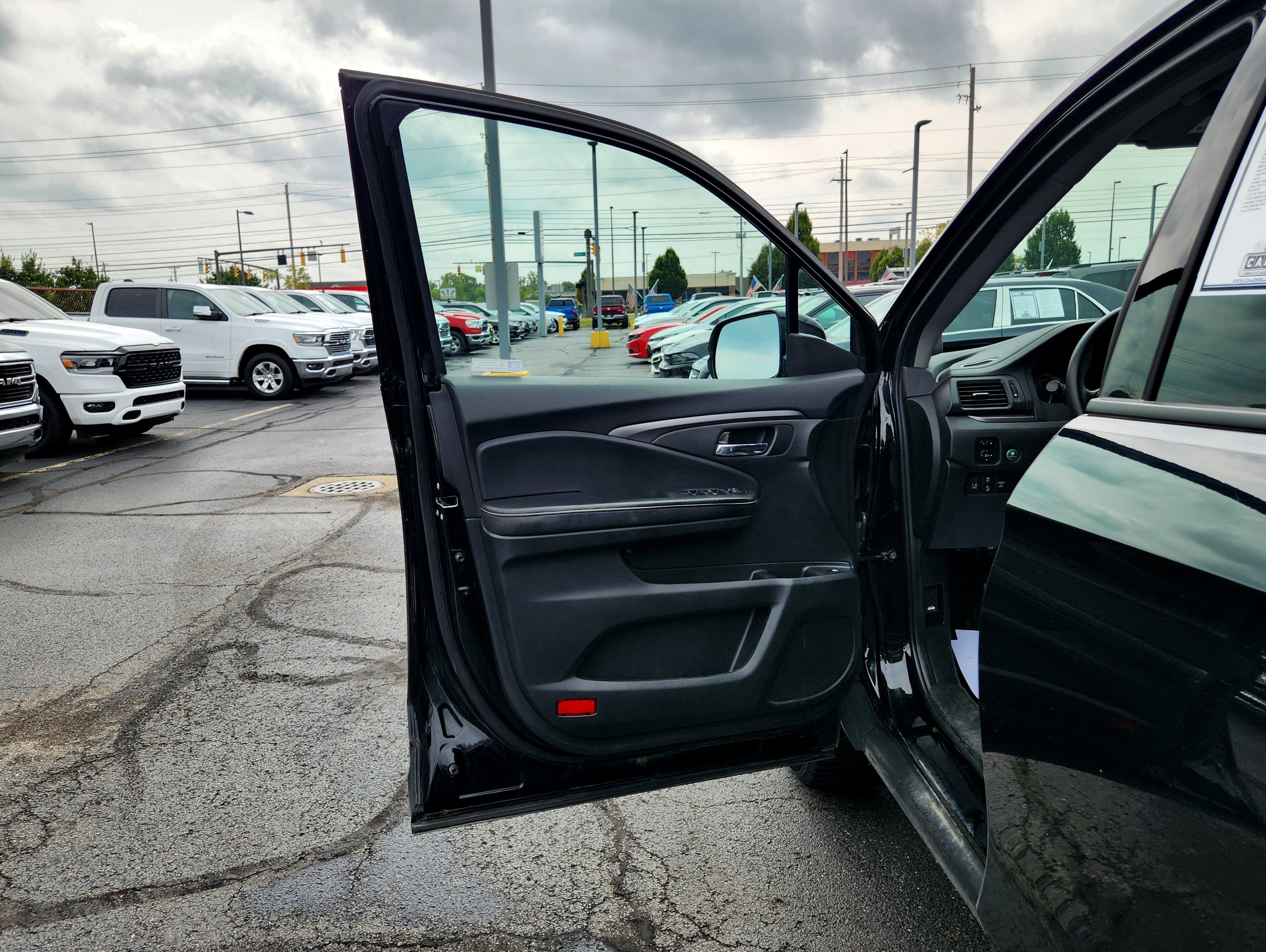 Used 2021 Honda Ridgeline Sport image 12