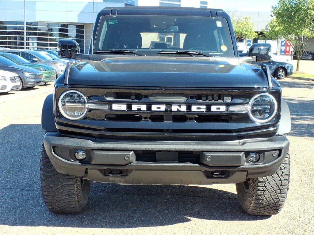 Used 2023 Ford Bronco Outer Banks w/ Sasquatch Package AWD/4WD image 8