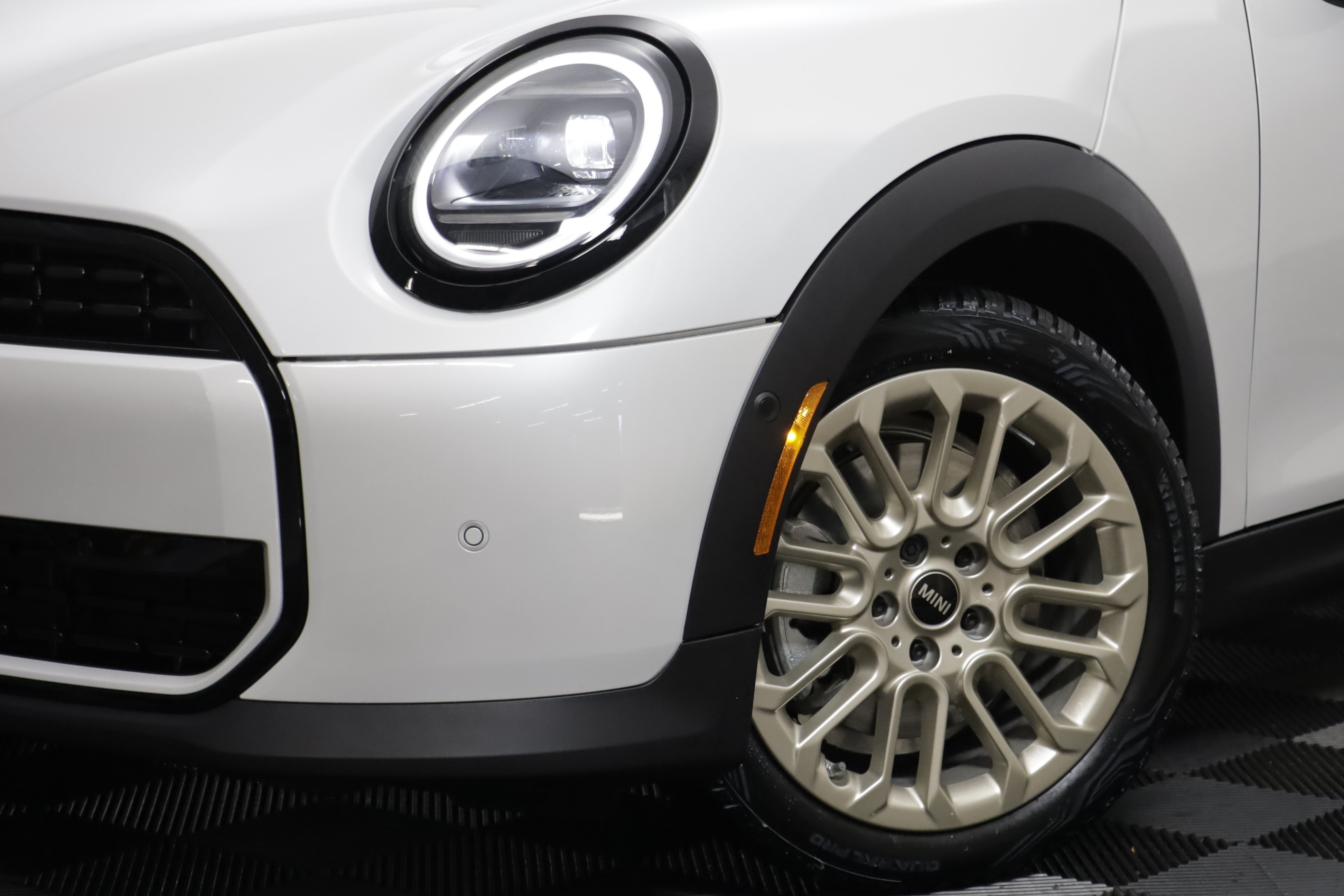 New 2027 MINI Cooper 4-Door Hardtop FWD image 4