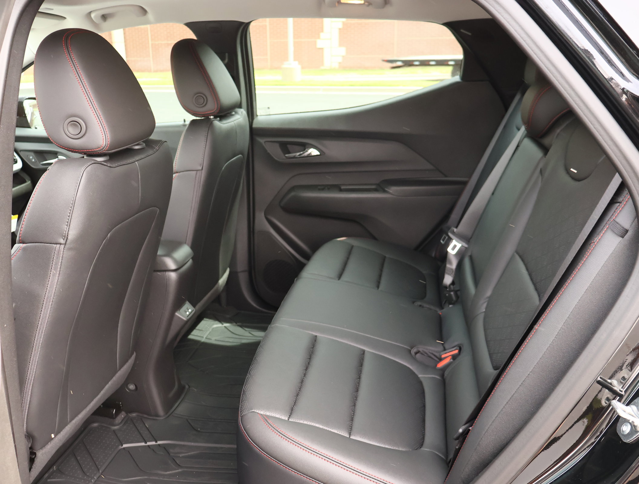 New 2027 Chevrolet Bolt RS w/ Technology Package FWD image 21