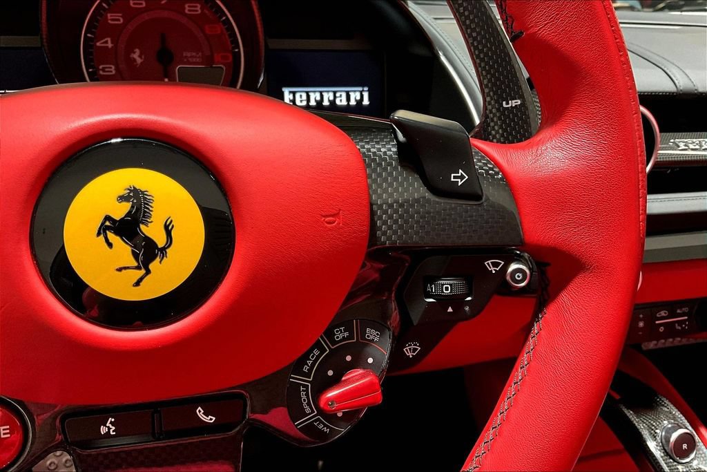 Used 2021 Ferrari 812 GTS RWD image 12
