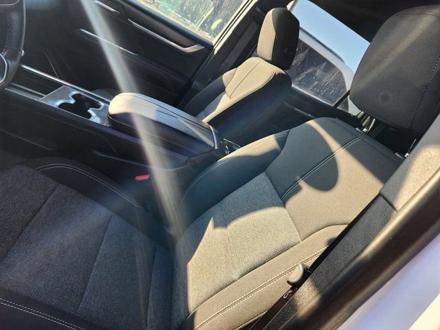 Used 2025 GMC Acadia Elevation image 12