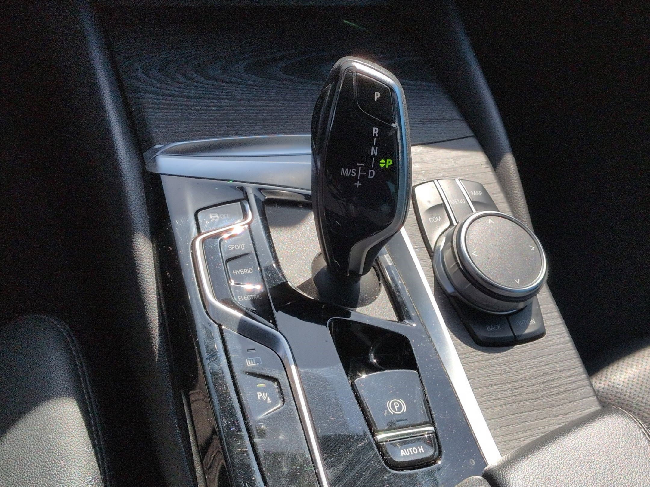 Used 2023 BMW 530e w/ Convenience Package RWD image 26