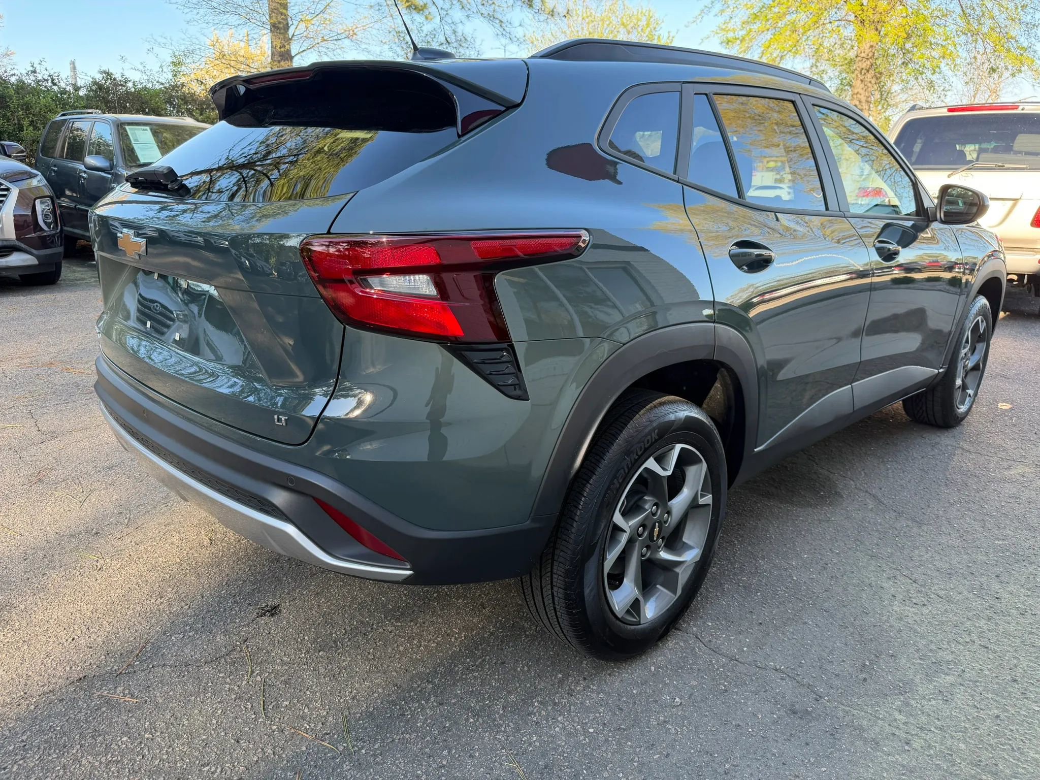 Used 2025 Chevrolet Trax LT w/ Driver Confidence Package image 5