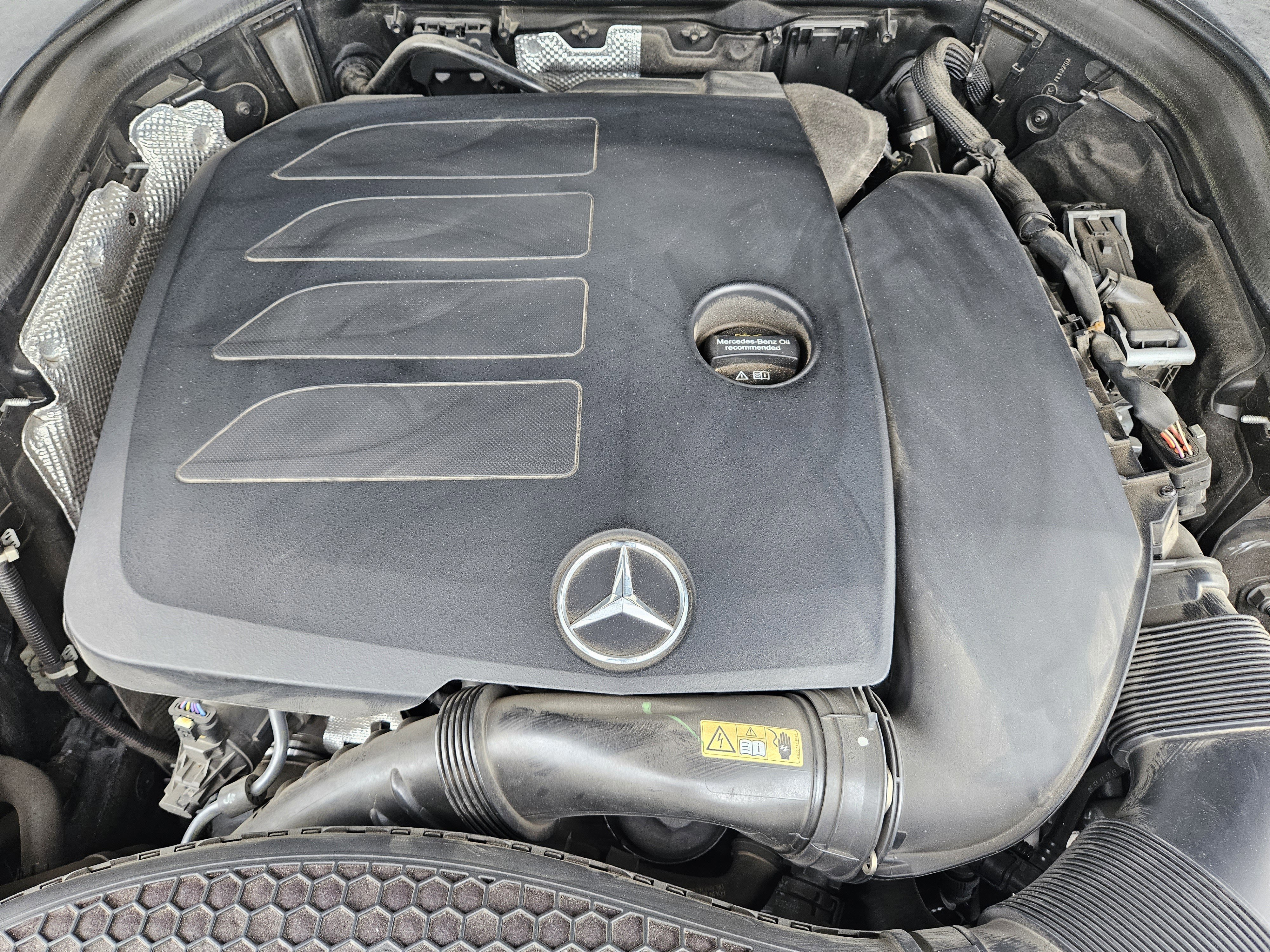 Used 2020 Mercedes-Benz GLC 300 image 9