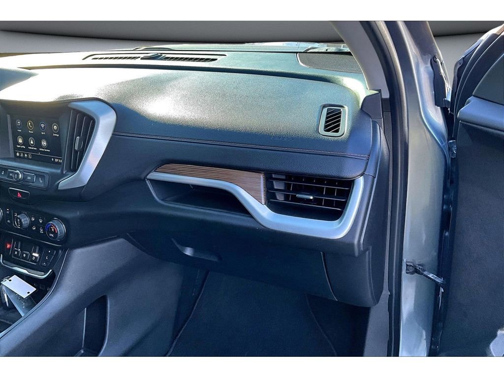 Used 2019 GMC Terrain SLE w/ Driver Convenience Package image 18