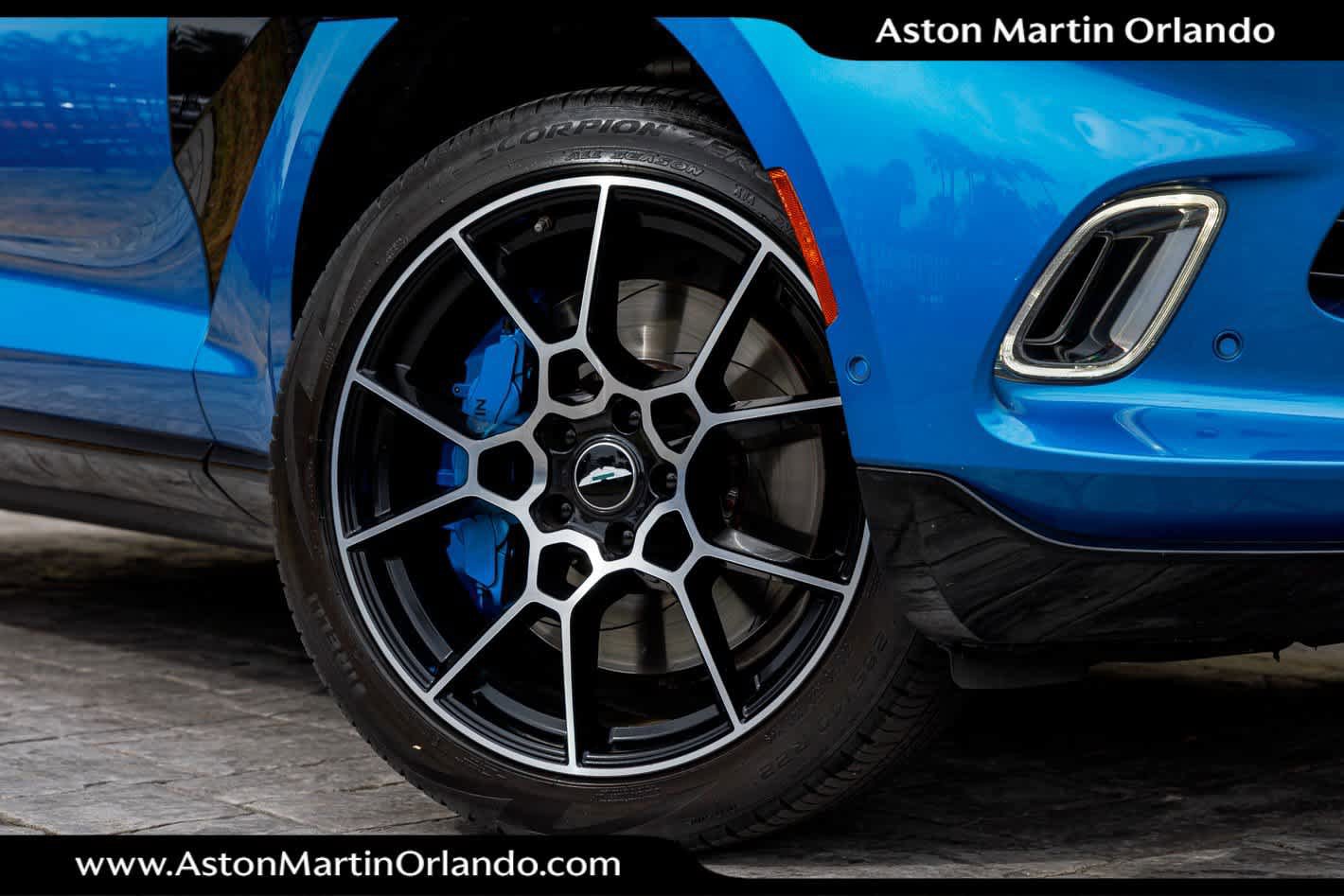 Used 2021 Aston Martin DBX image 4