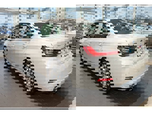 New 2026 BMW 330i xDrive Sedan w/ Premium Package image 44