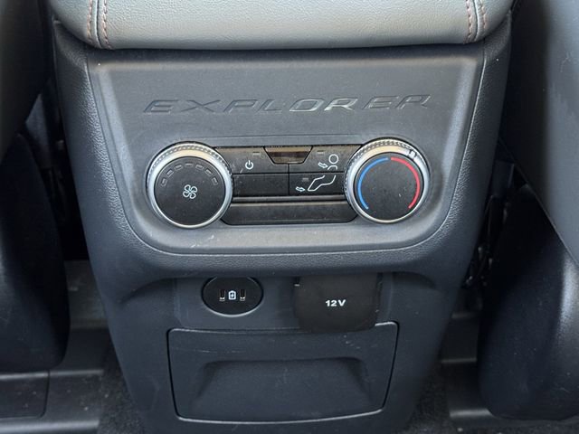Used 2025 Ford Explorer Active w/ Active Comfort Package image 30