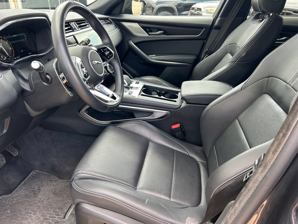 Used 2024 Jaguar F-PACE R-Dynamic S AWD/4WD image 11