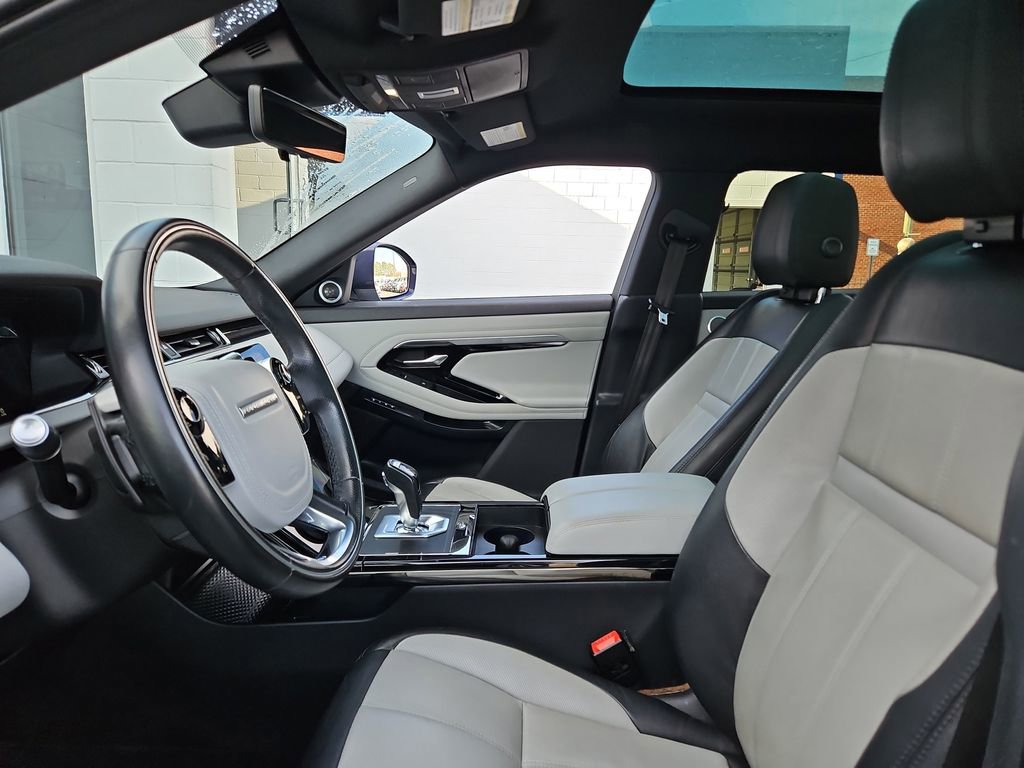Used 2020 Land Rover Range Rover Evoque First Edition image 22