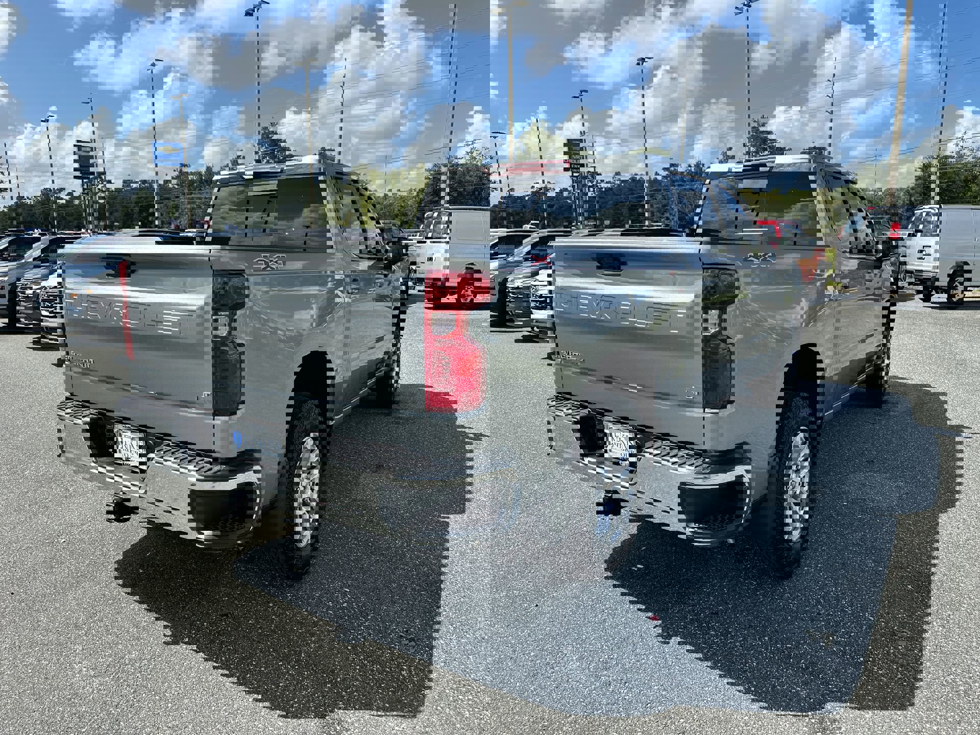 New 2026 Chevrolet Silverado 1500 LT w/ Convenience Package II image 4