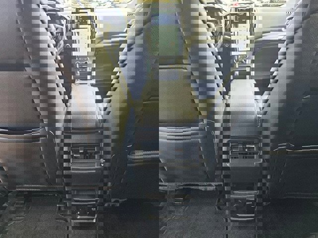 Used 2024 Ford Edge Titanium image 13