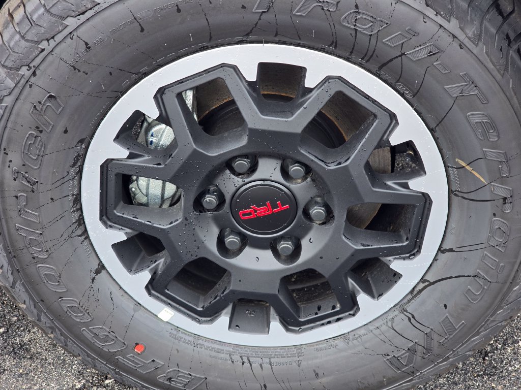 New 2026 Toyota Tacoma TRD Off-Road AWD/4WD image 11
