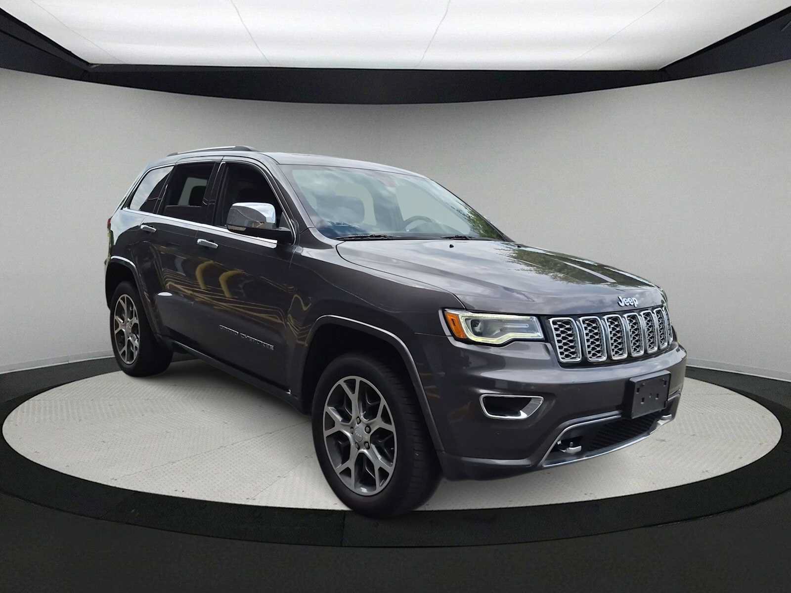 Used 2020 Jeep Grand Cherokee Overland AWD/4WD image 2