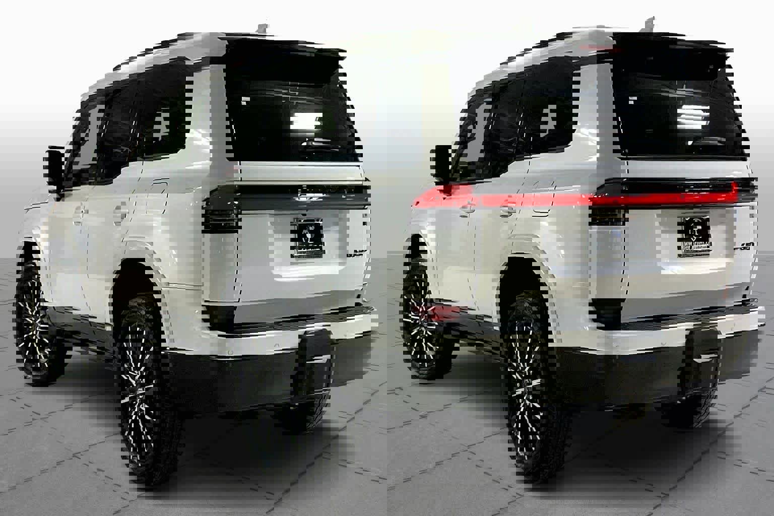 Used 2024 Lexus GX 550 image 11