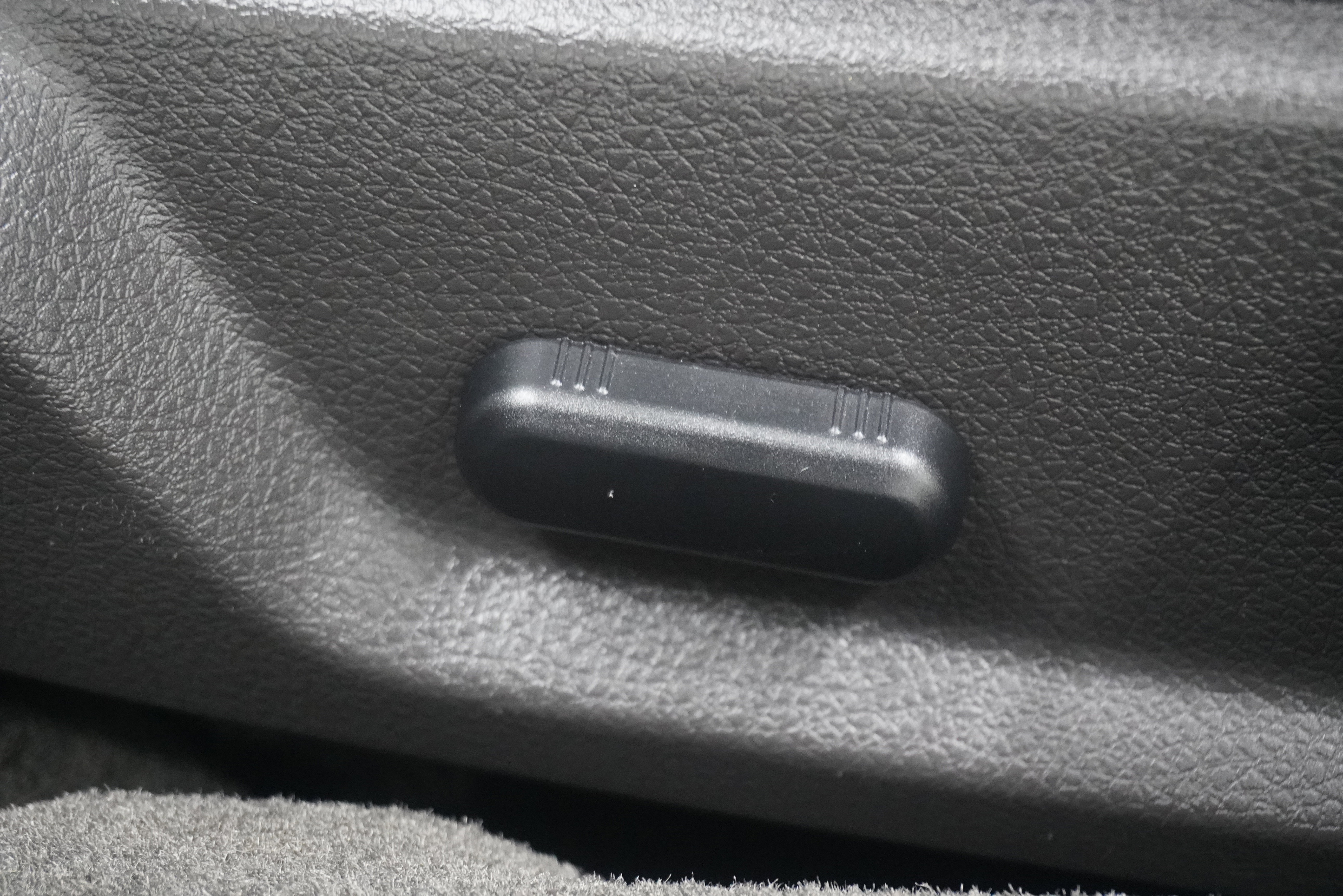 Used 2012 Ford Mustang Premium RWD image 16