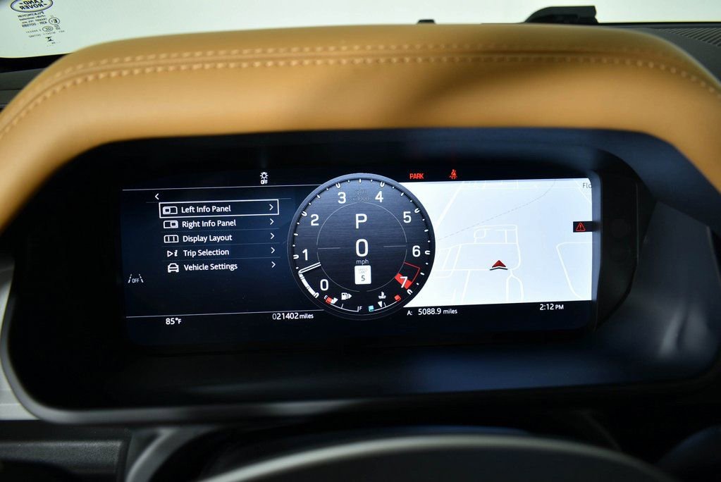 Used 2024 Land Rover Defender 130 S image 35