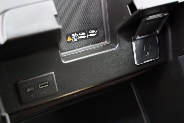 Certified 2025 GMC Sierra 3500 AT4 w/ Technology Package image 26