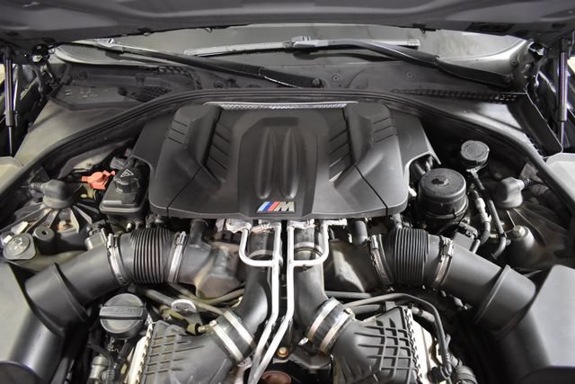 Used 2013 BMW M5 RWD image 40