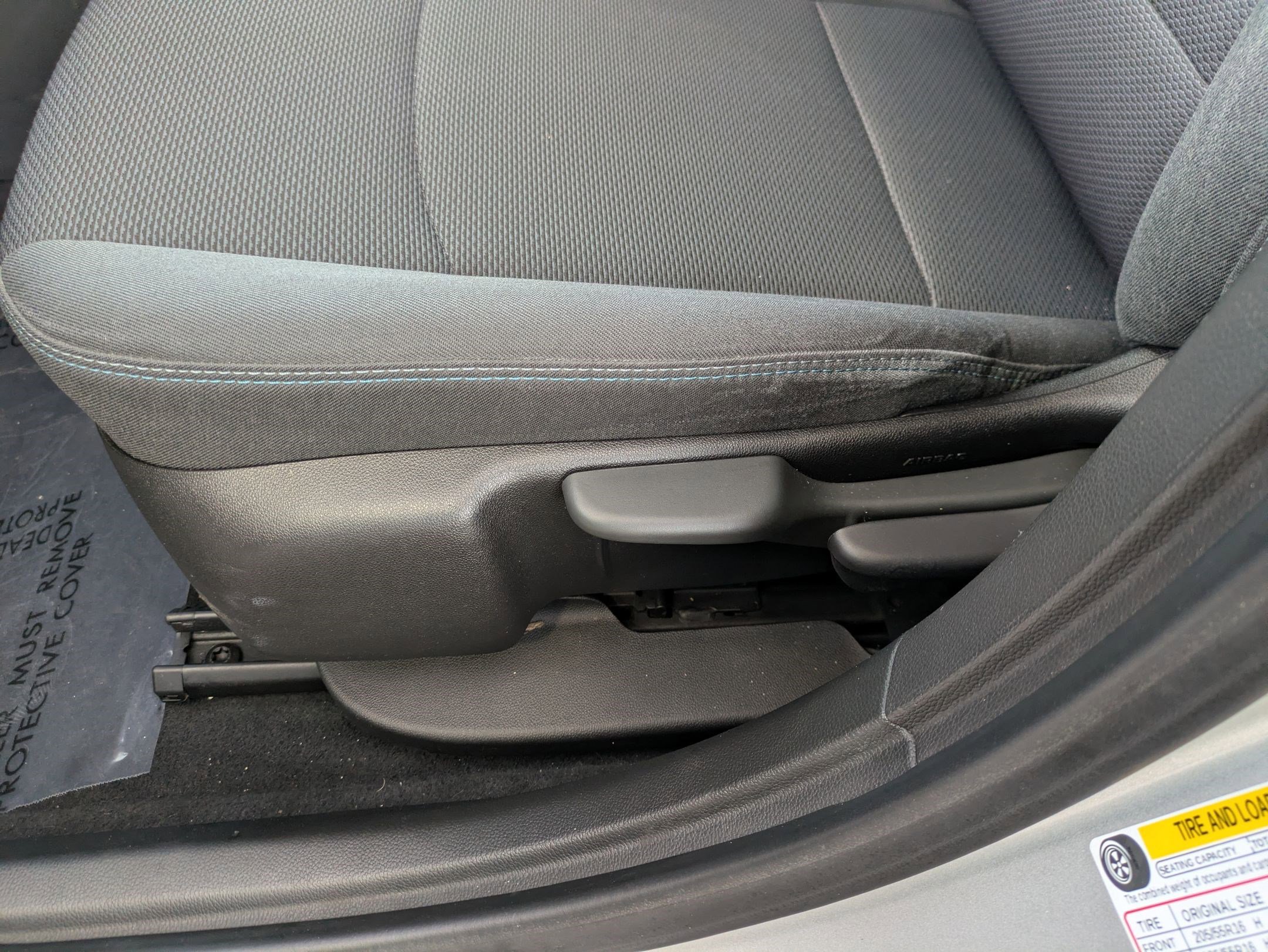 Used 2018 Chevrolet Cruze LT w/ RS Package image 22