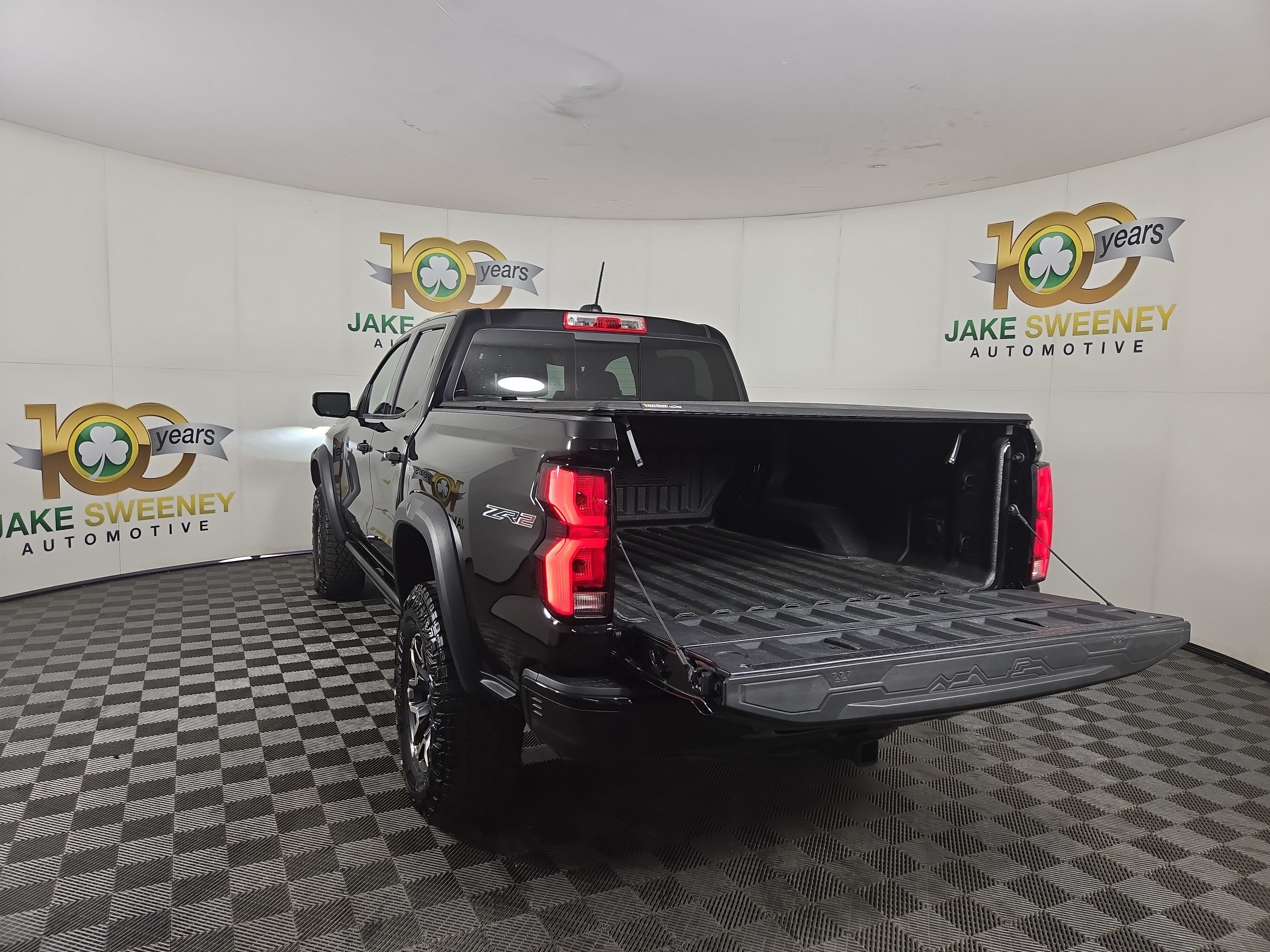 Certified 2024 Chevrolet Colorado ZR2 w/ ZR2 Convenience Package III AWD/4WD image 32
