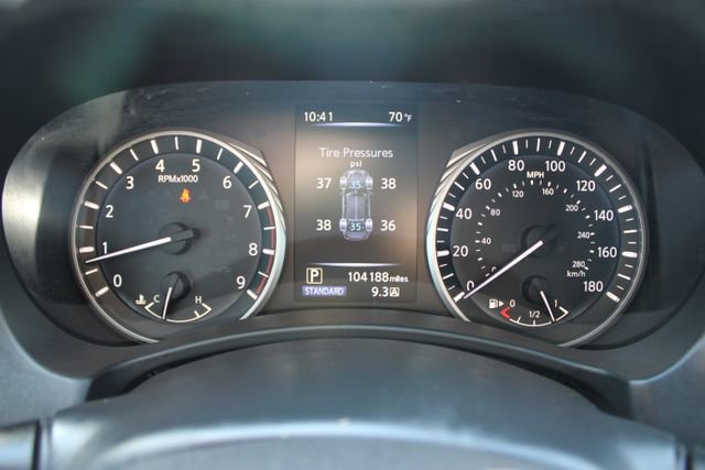 Used 2018 INFINITI Q50 Luxe w/ Cargo Package (L95) image 17