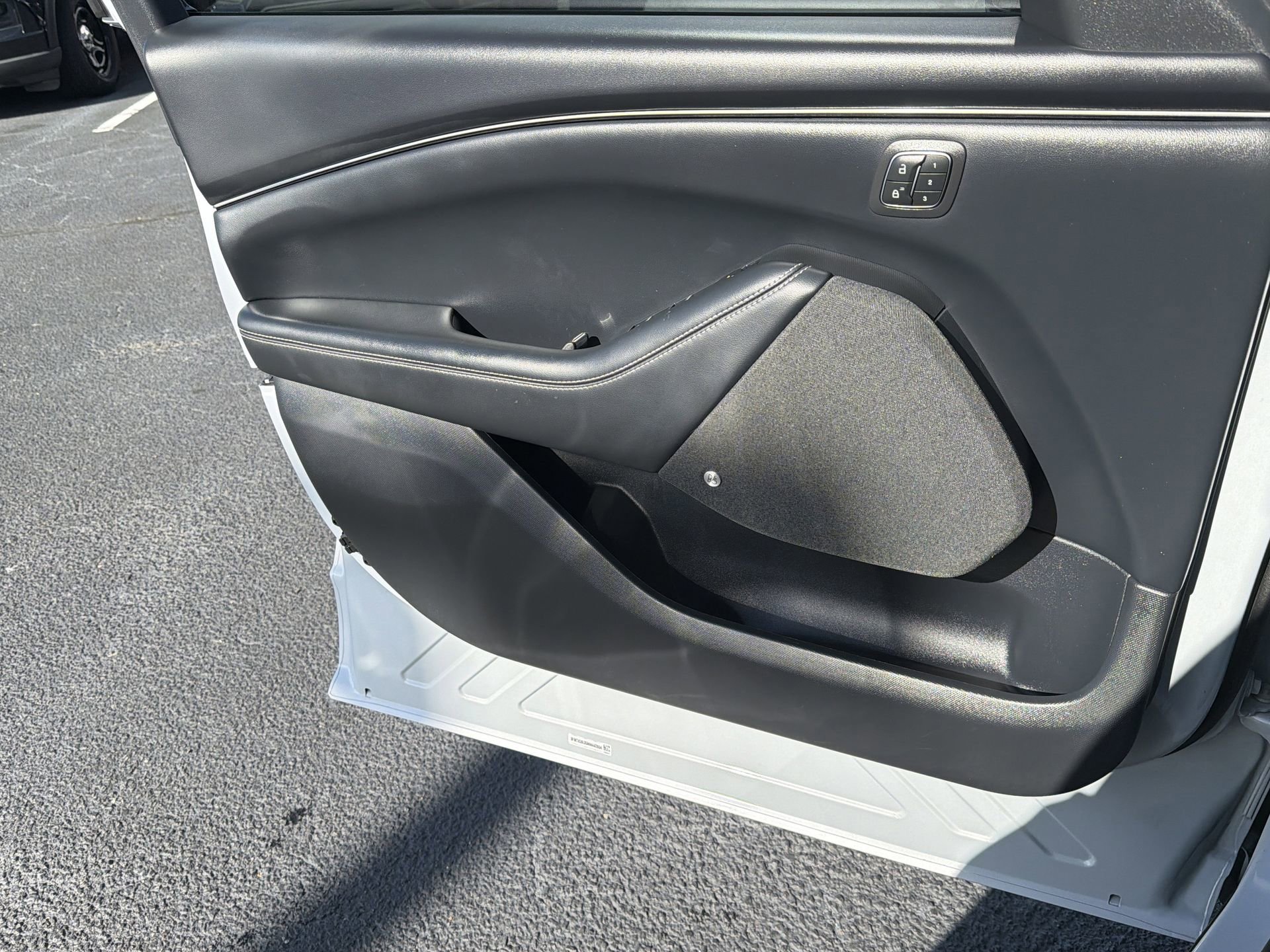 Certified 2021 Ford Mustang Mach-E Premium image 17