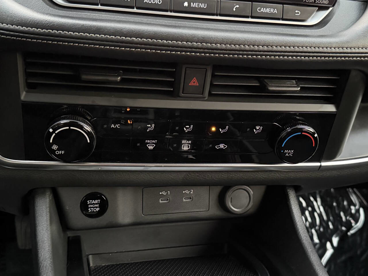 Used 2024 Nissan Rogue S image 26