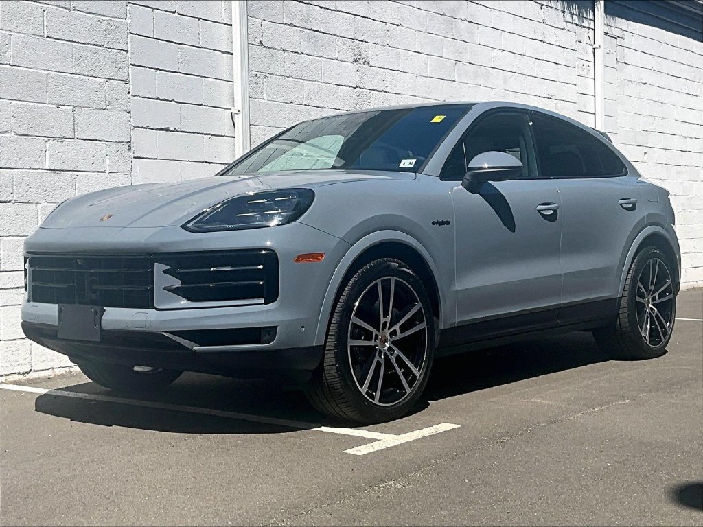 Certified 2025 Porsche Cayenne E-Hybrid Coupe AWD/4WD image 1