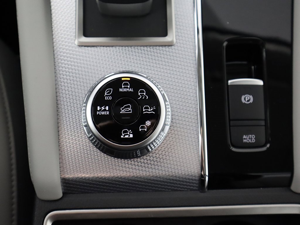 New 2025 Mitsubishi Outlander SEL image 58